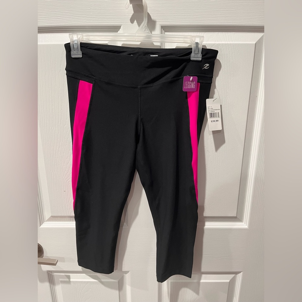 🙌Energy Zone Black and Pink Performance Leggings